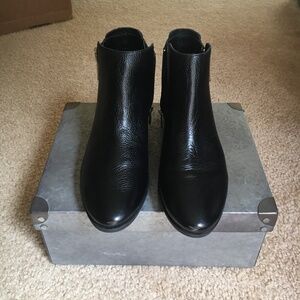 Marc Fisher Black Leather “Geri” Zippered Bootie